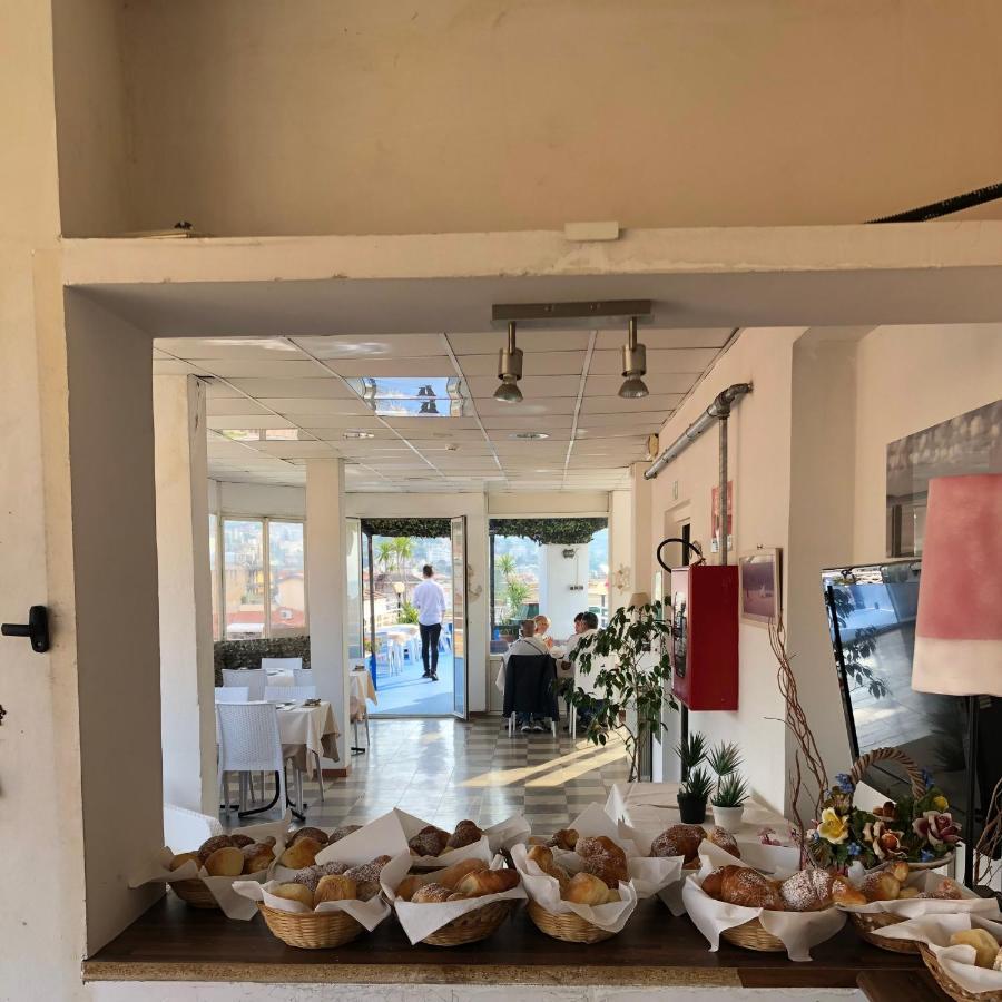 Hotel Belvedere Sanremo Luaran gambar
